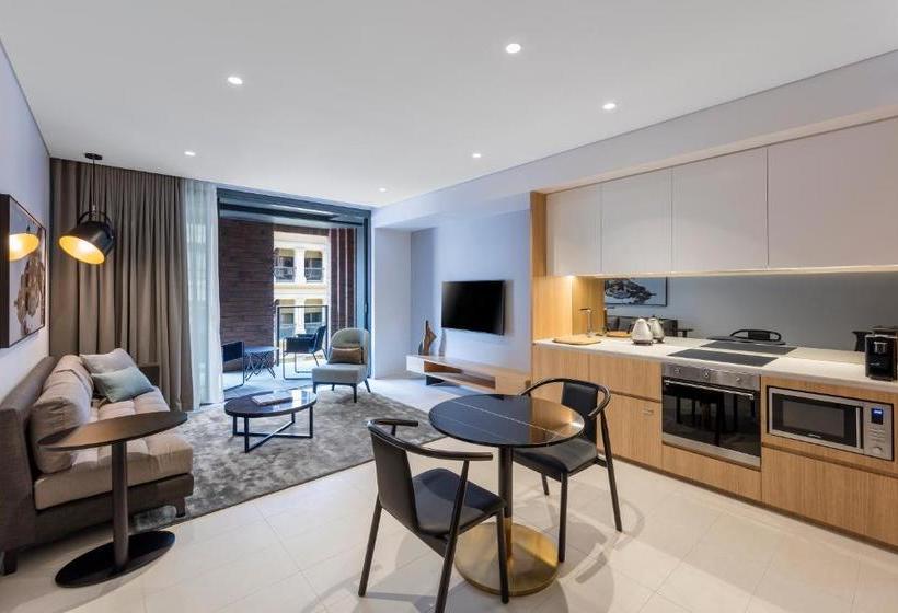 Отель Skye Suites Sydney
