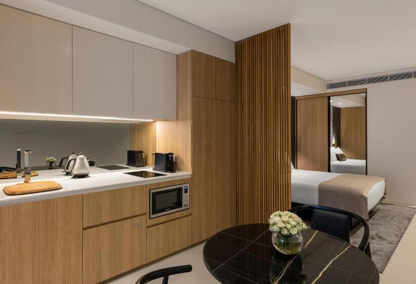 Отель Skye Suites Sydney