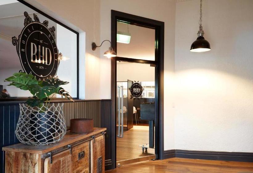 The Royal Hotel, Drouin