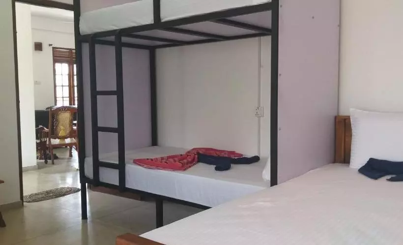 I & I Hostel