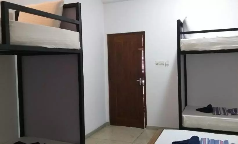 I & I Hostel