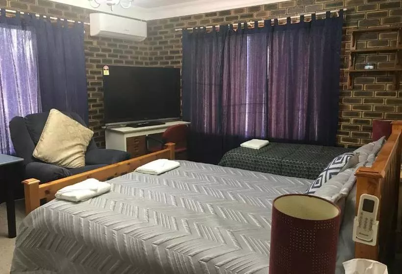 Lorac Bed And Breakfast