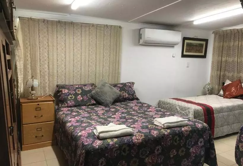 Lorac Bed And Breakfast