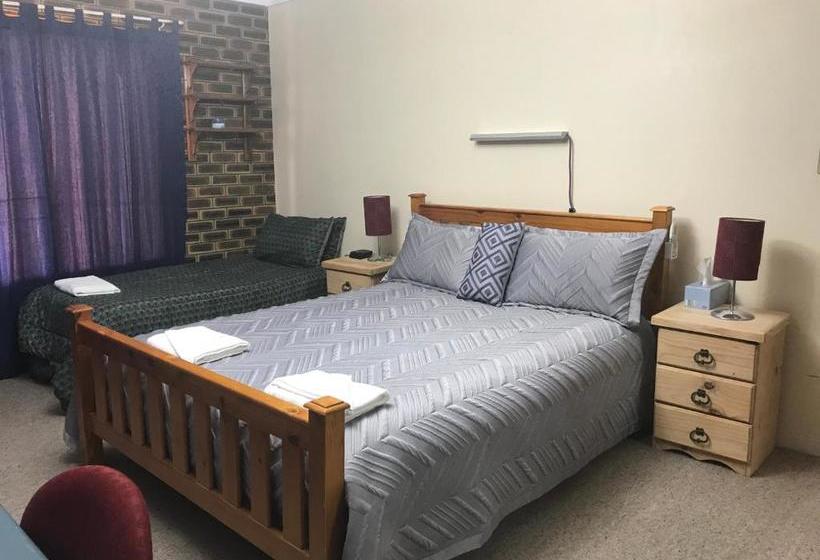 Lorac Bed And Breakfast