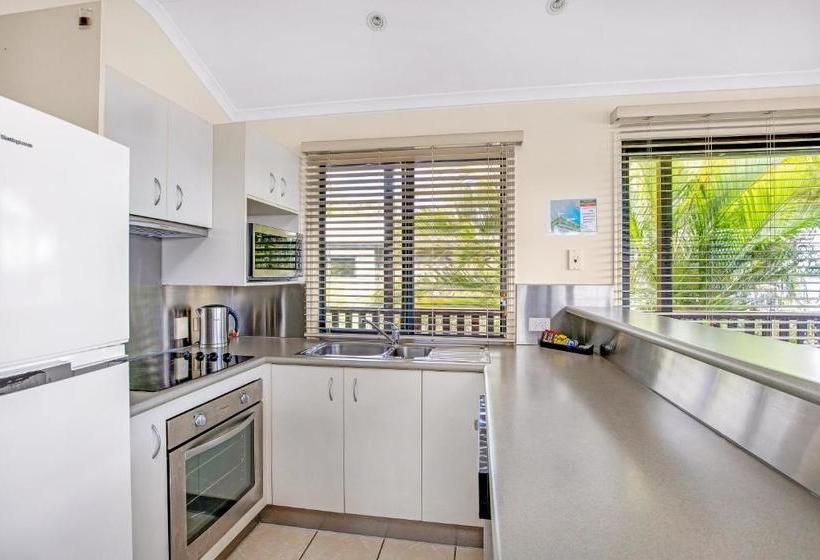 Курорт Tin Can Bay Marina Villas