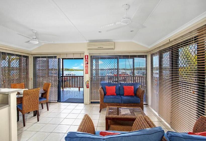 Курорт Tin Can Bay Marina Villas