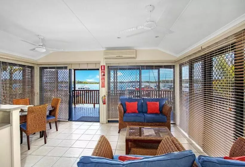 Lomakeskus Tin Can Bay Marina Villas