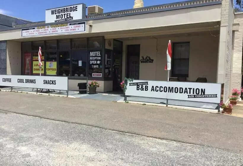 Truro Weighbridge Motel