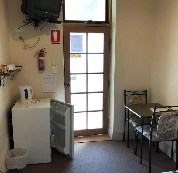 Truro Weighbridge Motel