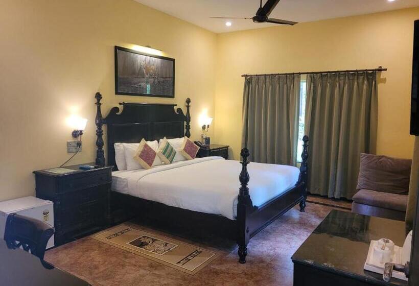 Tuli Veer Bagh Resort