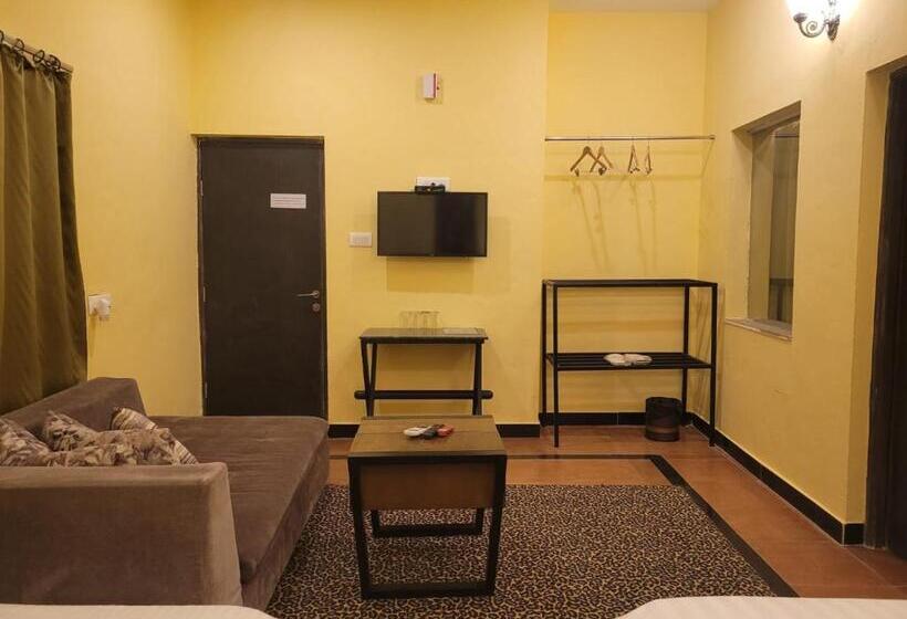 Tuli Veer Bagh Resort