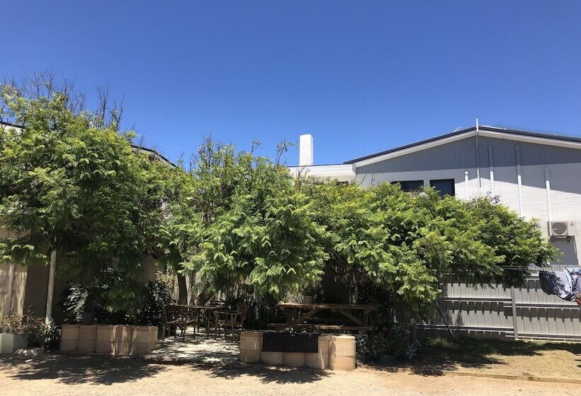 Общежитие Geraldton Backpackers