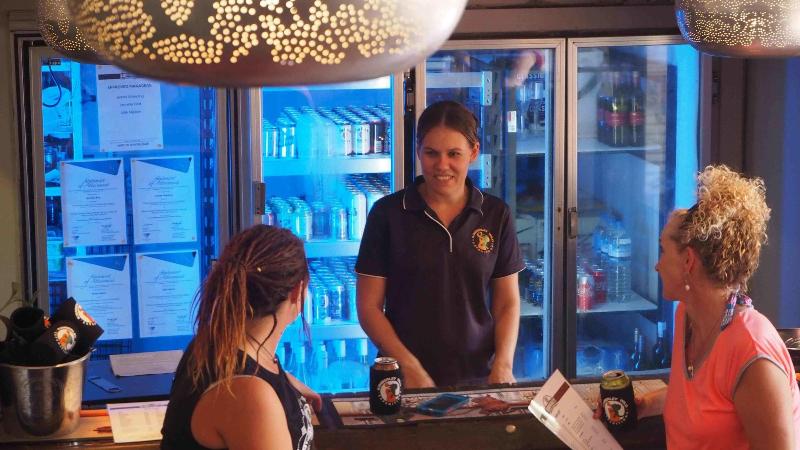 הוסטל Kimberley Travellers Lodge  Broome Yha