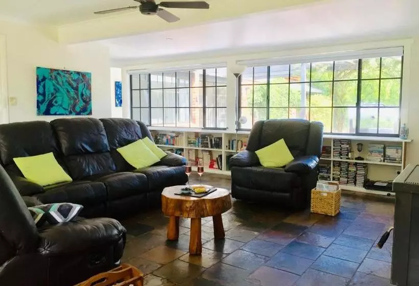 Aamiaismajoitus (B&B) Rosewhite House