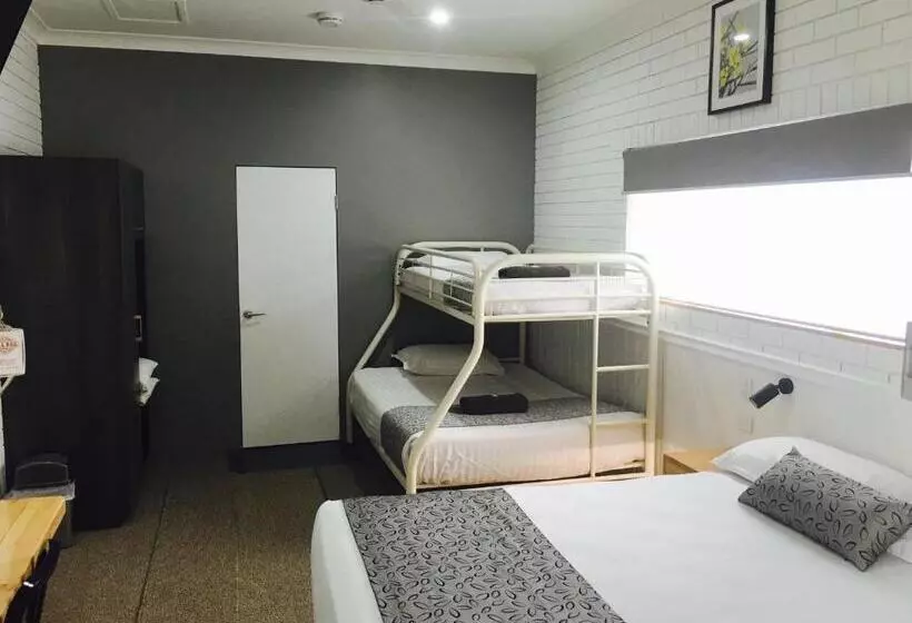 Gin Gin Village Motor Inn Motel Qld