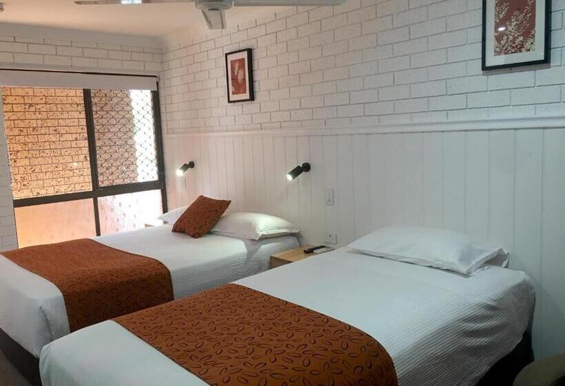 Gin Gin Village Motor Inn Motel Qld