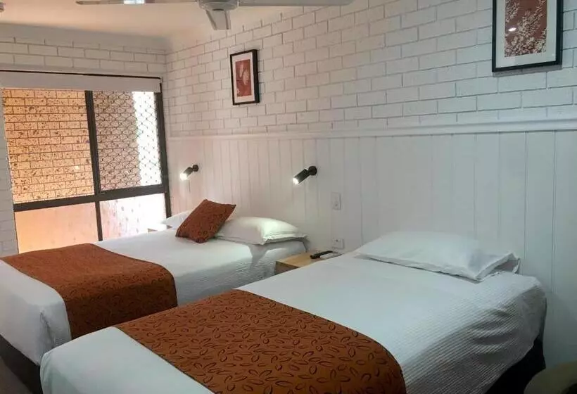 Gin Gin Village Motor Inn Motel Qld