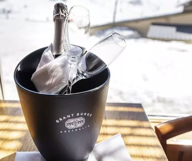 ホテル Eiger Chalet