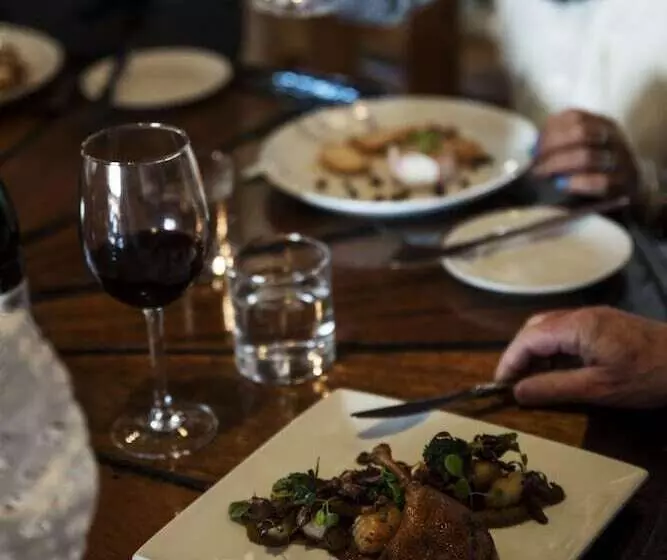 ホテル Eiger Chalet