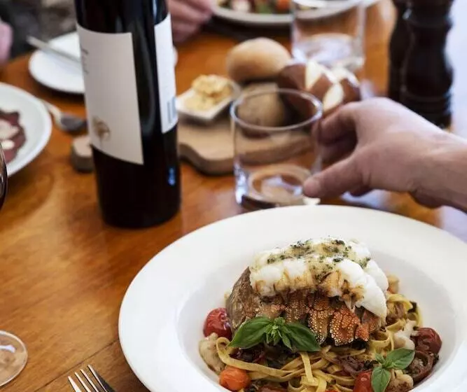 ホテル Eiger Chalet