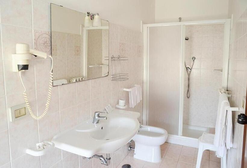 בית מלון כפרי Terminus Fiuggi