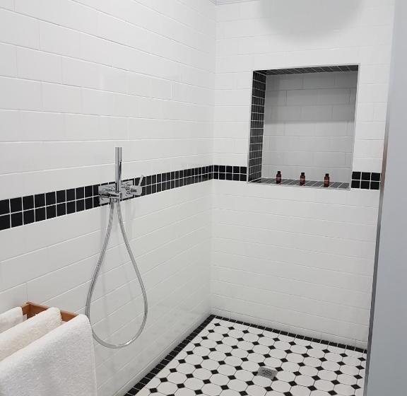 Kernow Minimum Age 18