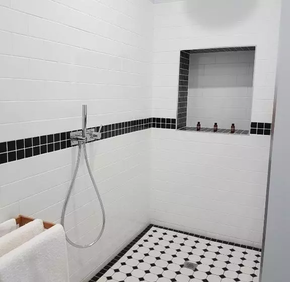 Kernow  Minimum Age 18