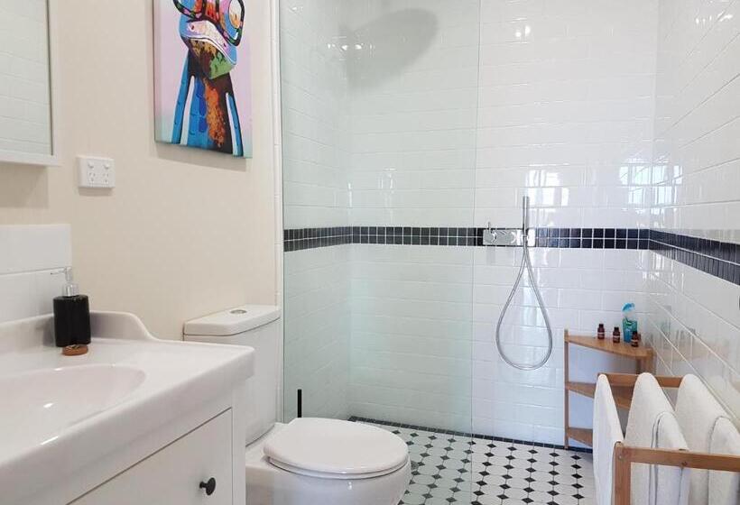 Kernow Minimum Age 18