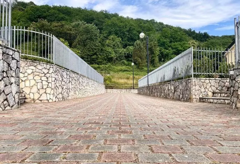 Le Village Sarzana