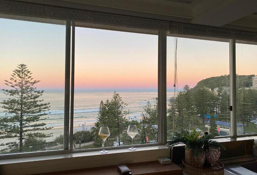 Oceania On Burleigh Beach