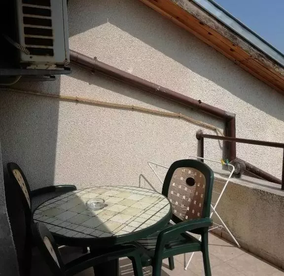 ペンション Milchevi Guesthouse