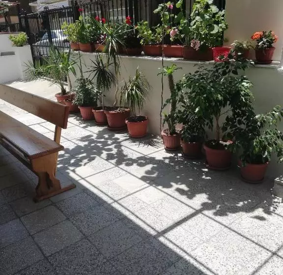 ペンション Milchevi Guesthouse