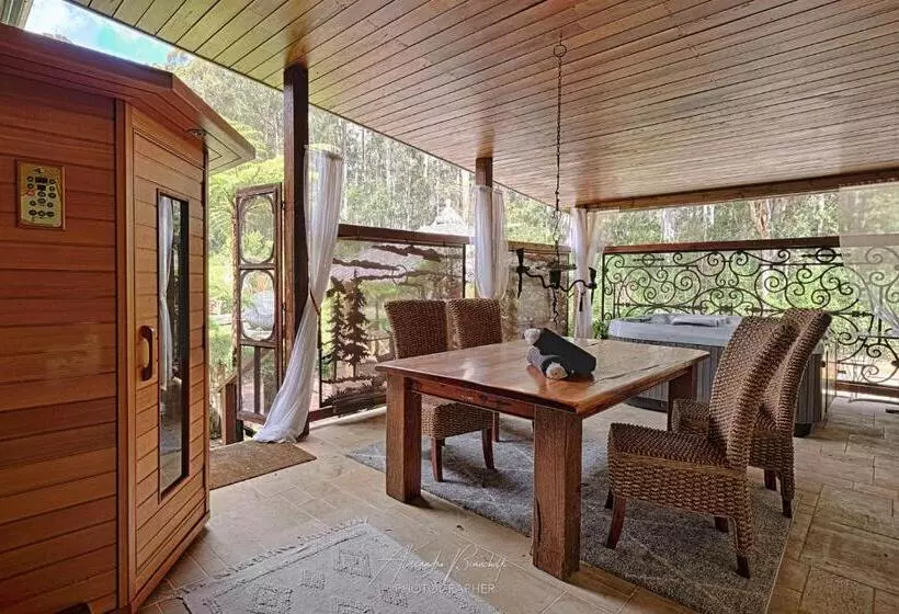 Majatalo Mudstone Suites