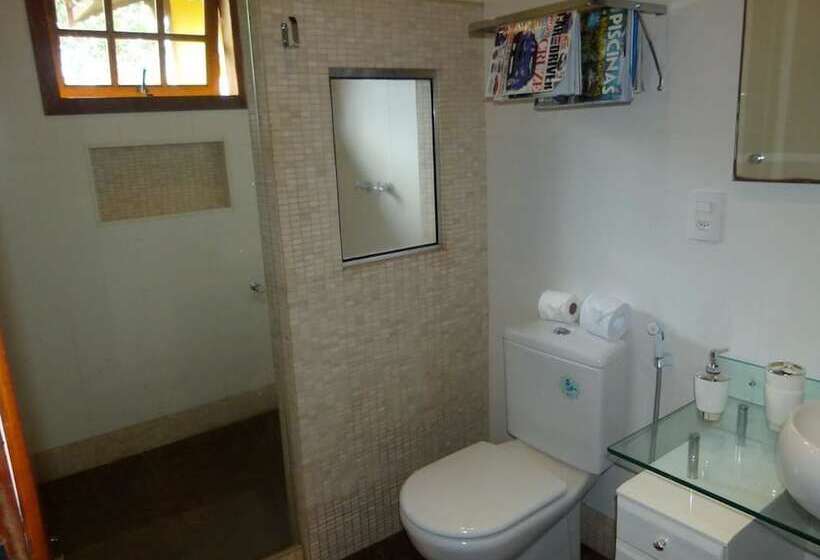 Refúgio Nômade Hostel