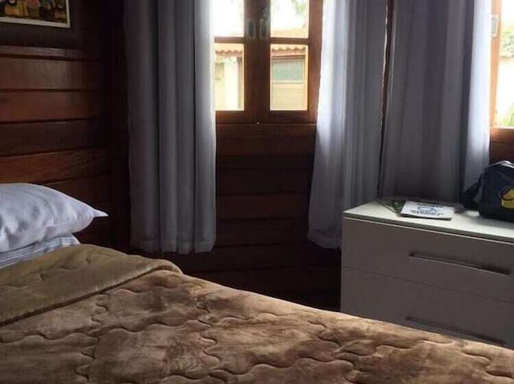 Refúgio Nômade Hostel