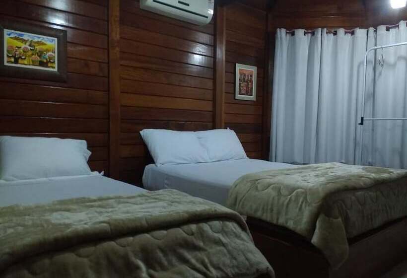 Refúgio Nômade Hostel