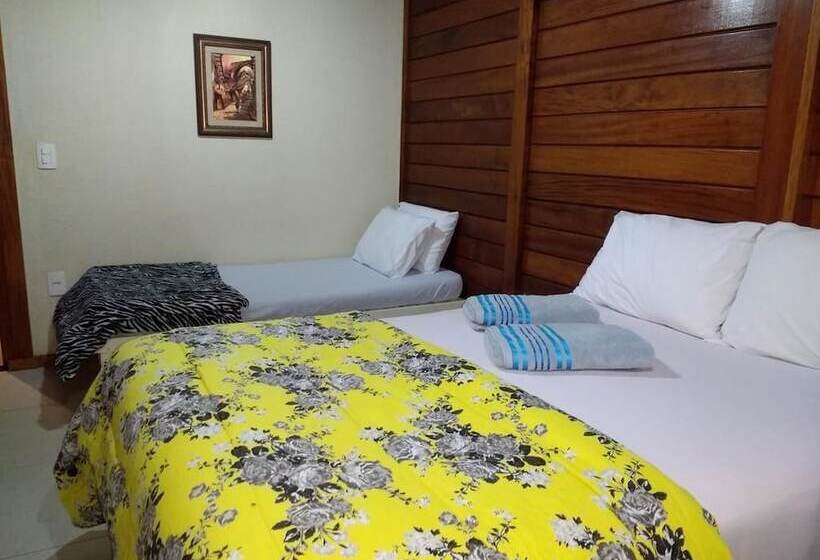 Refúgio Nômade Hostel