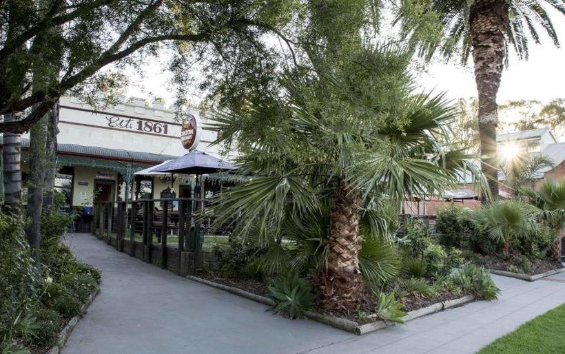 Tocumwal Hotel Motel