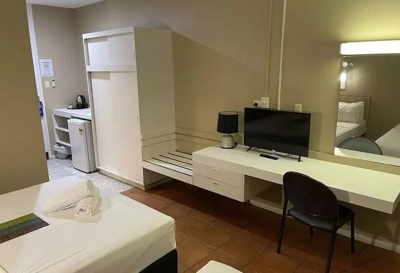 Winnellie Hotel Motel