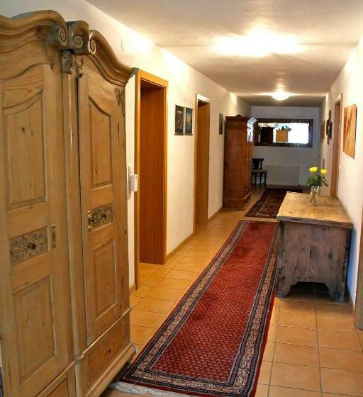 مبيت وإفطار Chesa Platina