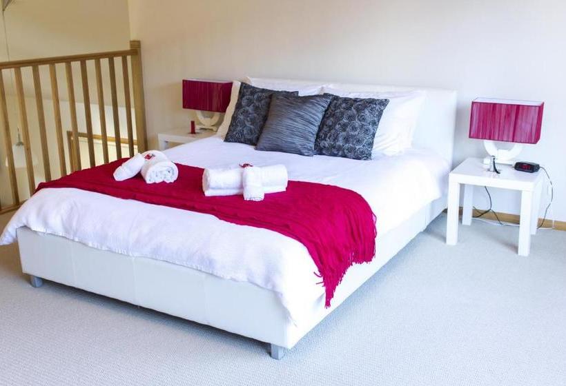 ベッドアンドブレックファースト Roosters Rest