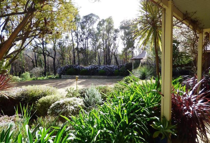 Country Charm Retreat B&b