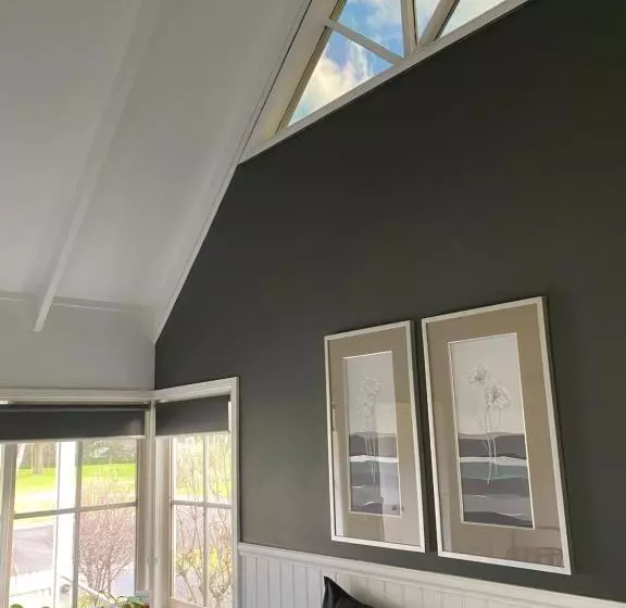 Creek Cottage Bed And Breakfast Traralgon