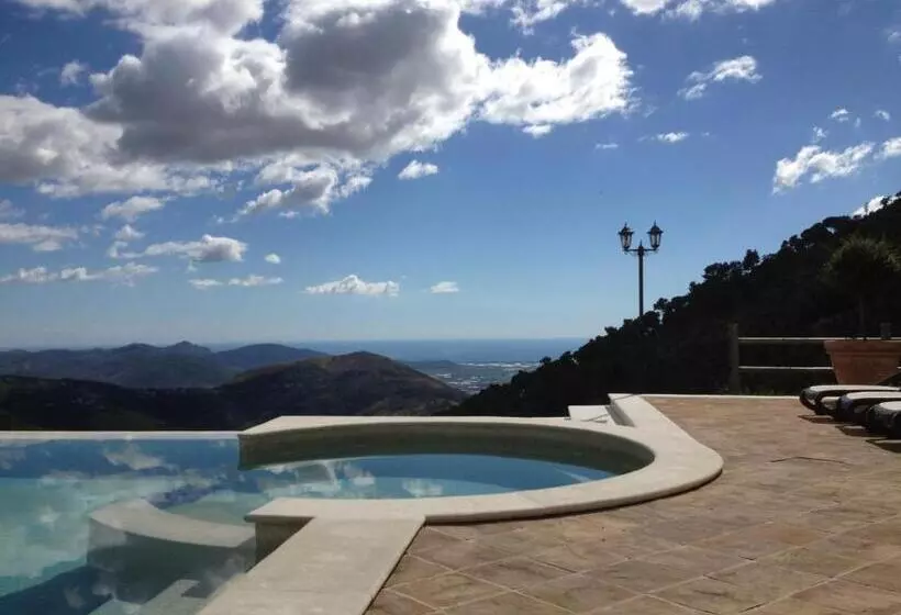 ホテル Agriturismo Collecammino