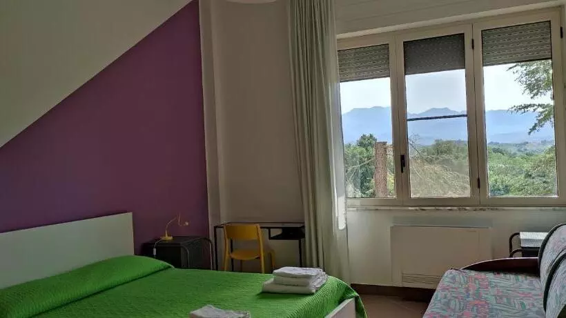 ホテル B&b L`oasi