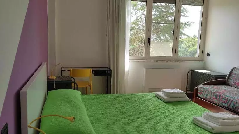 ホテル B&b L`oasi