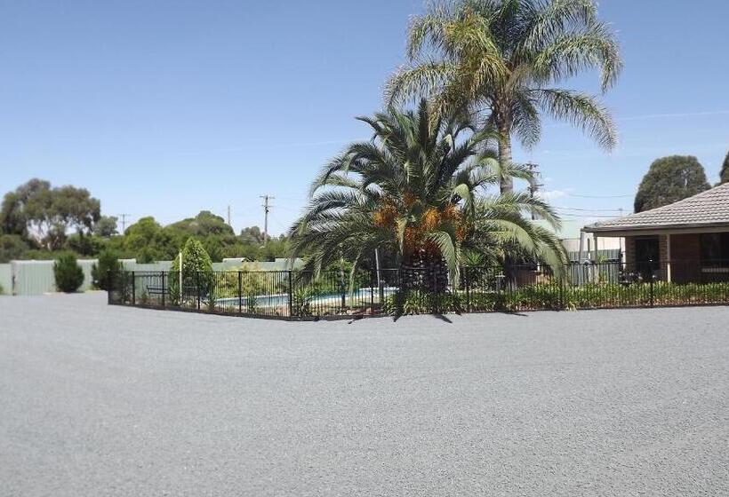 汽车旅馆  Culcairn Motor Inn