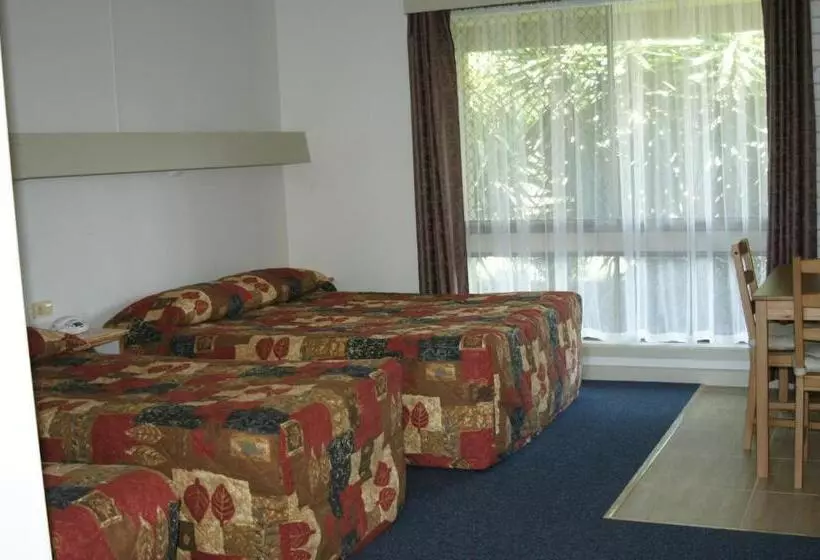 モーテル Culcairn Motor Inn