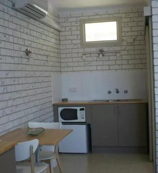 モーテル Culcairn Motor Inn