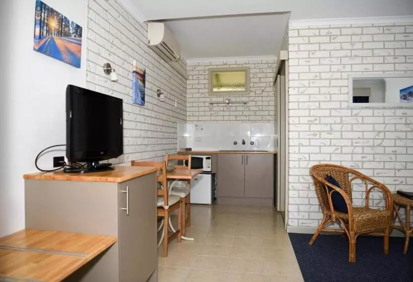 モーテル Culcairn Motor Inn